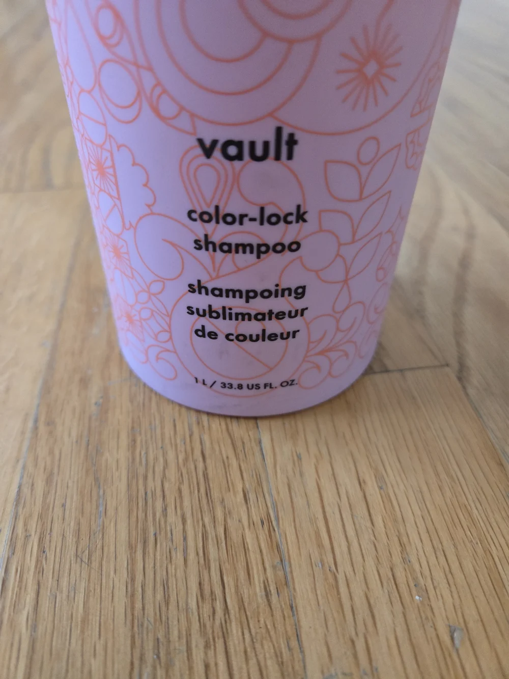 amika: Vault Color-Lock Shampoo — Pink Bottle